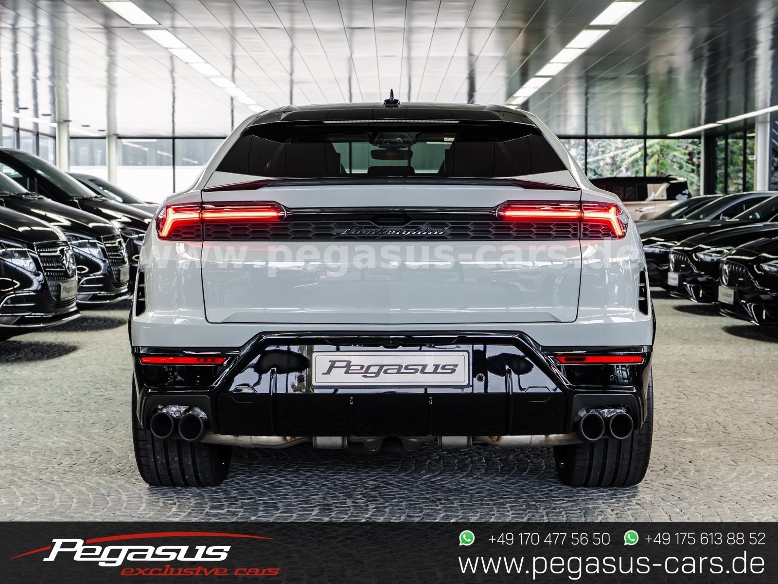 LAMBORGHINI Urus - 7