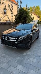 Mercedes-Benz Mercedes GLA200 AMG Line  Kamera vorne hinten - Mercedes-Benz GLA 200 in Mainz