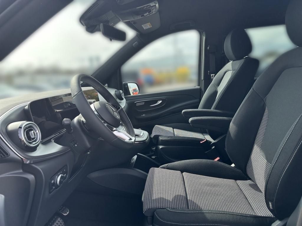 Fahrzeugabbildung Mercedes-Benz V 300 d 4MATIC STYLE Lang AIRMATIC 4MATIC PANO