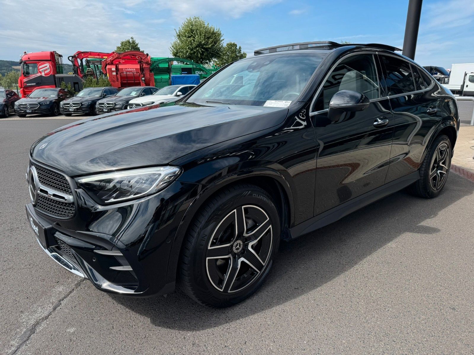 Fahrzeugabbildung Mercedes-Benz GLC 200 4M AMG Distr+360°+Pano+Ambiente+Keyless