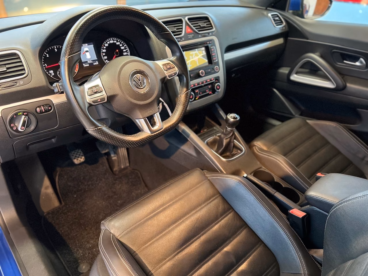 Volkswagen Scirocco 2.0 TDI |R-CAM|NAVI|2-ZONE|MFL|SHZ|