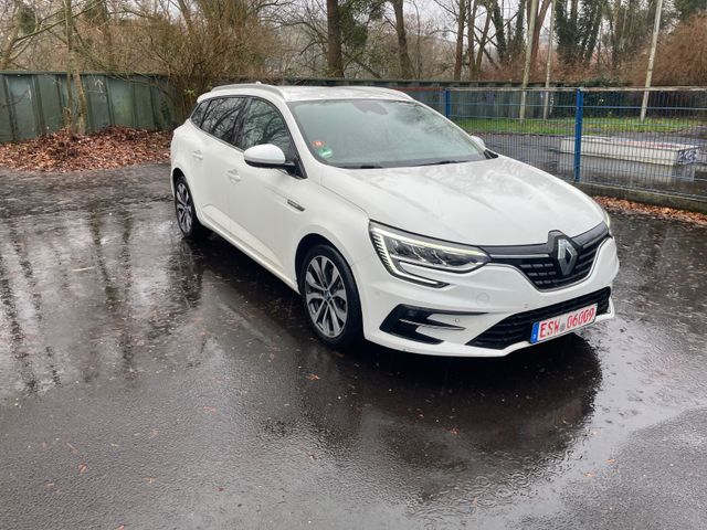 Renault Megane E-TECH Plug-In 160 Grandtour