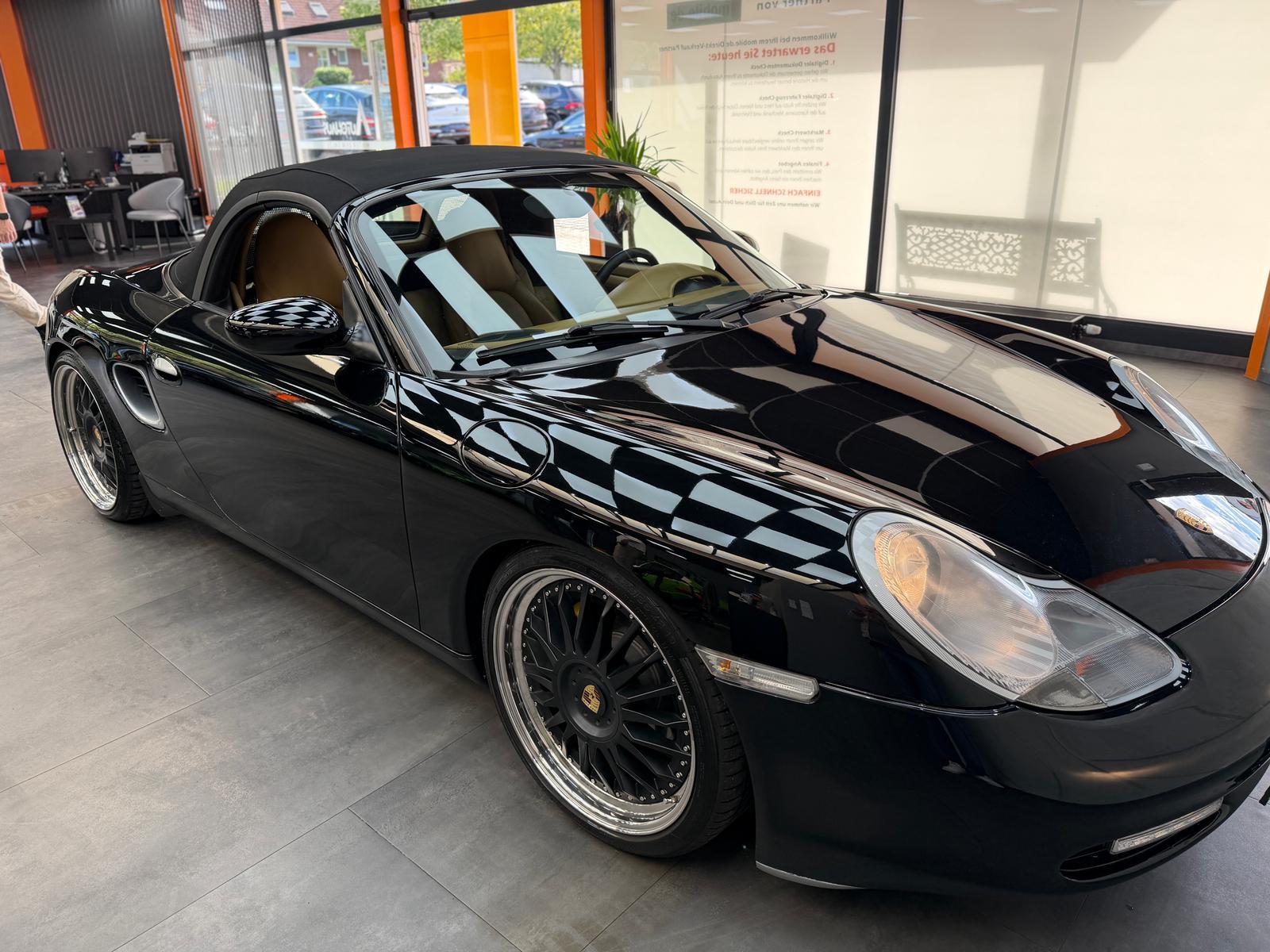 Porsche Boxster 986 2.7 | 220 ch | BVM | Cuir partiel beige | GPS | Régulateur de vitesse | Suspension sport