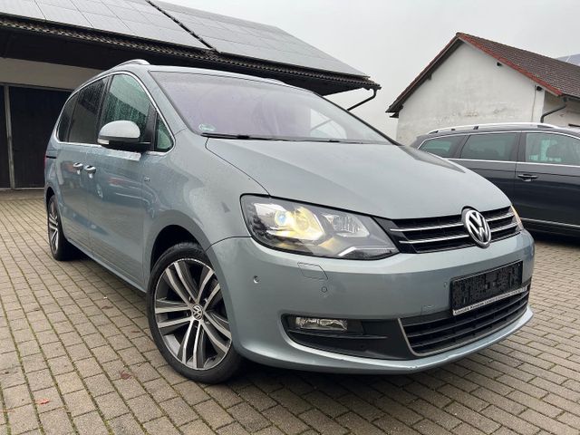 Volkswagen Sharan Cup BMT*AHK*7Sitz*BiXenon*Stndhzng*Panora