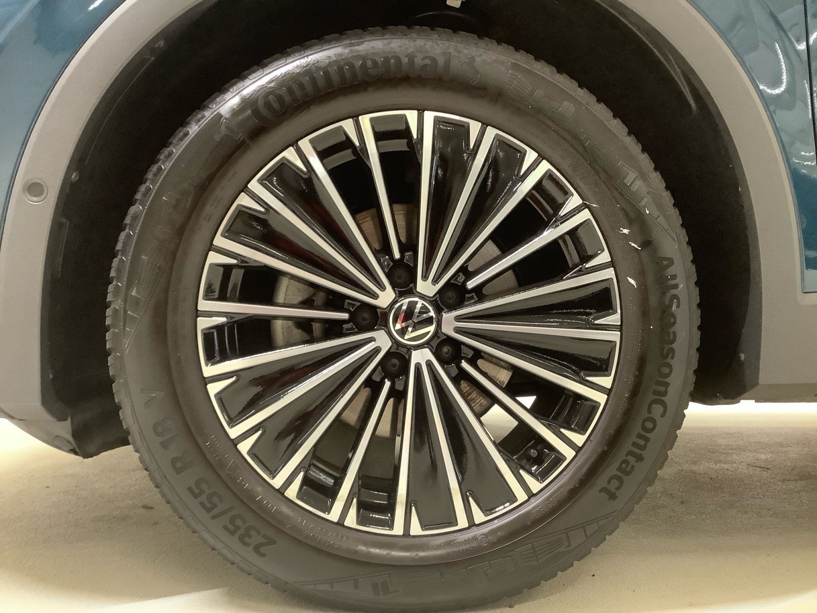 Tiguan Life 1,5 l eTSI 96 kW DSG AZV, ACC, Navi,