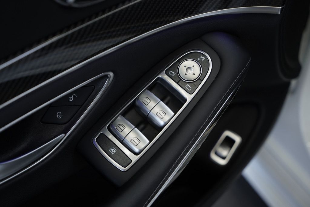 Mercedes Benz S 500