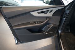 AUDI Q8 50 TDI S line | S-Sportsitze | Pano | B&O AUDI Q8 50 TDI S line | S-Sportsitze | Pano | B&O