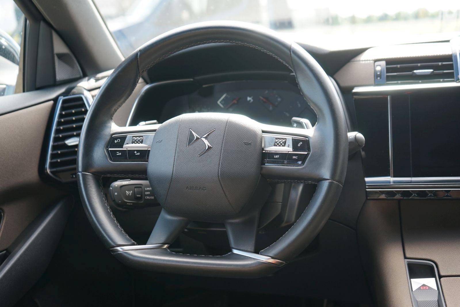 Fahrzeugabbildung DS Automobiles DS7 (Crossback) Be Chic*1 Hand*Service Neu*