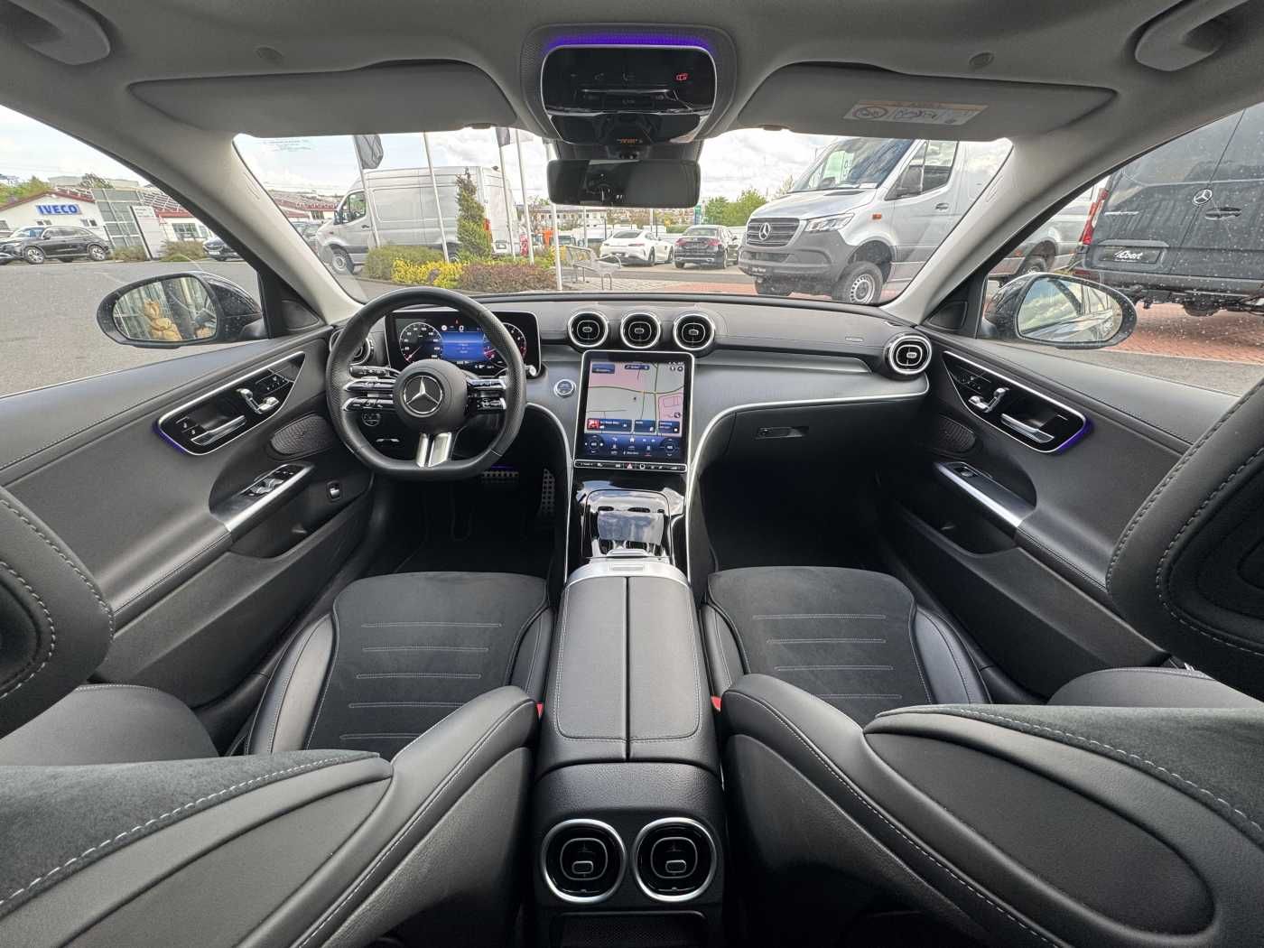 Fahrzeugabbildung Mercedes-Benz C 200 T AMG Pano+AHK+RFK+Memory+Night+ TotW