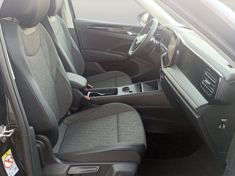 Fahrzeugansicht 18 Fahrzeugabbildung Volkswagen Tiguan 1.5 eTSI Life DSG AHK+ACC+NAVI+LED+PANO-