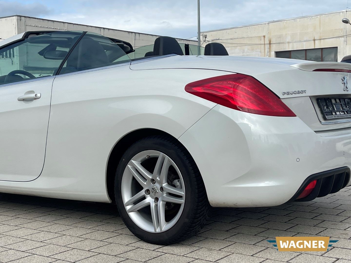 Fahrzeugabbildung Peugeot 308 CC Cabrio-Coupe Premium Klimaautomatik