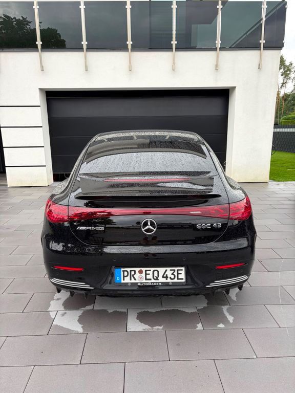Image of Mercedes-Benz EQE