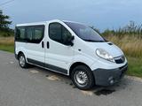 Opel Vivaro 2.0 CDTI L1H1, AHK, 2 Schiebet., 9-Sitzer - gebrauchte Opel Vivaro aus dem Jahr 2011