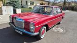 Mercedes-Benz 220 - Mercedes-Benz 220: Rot