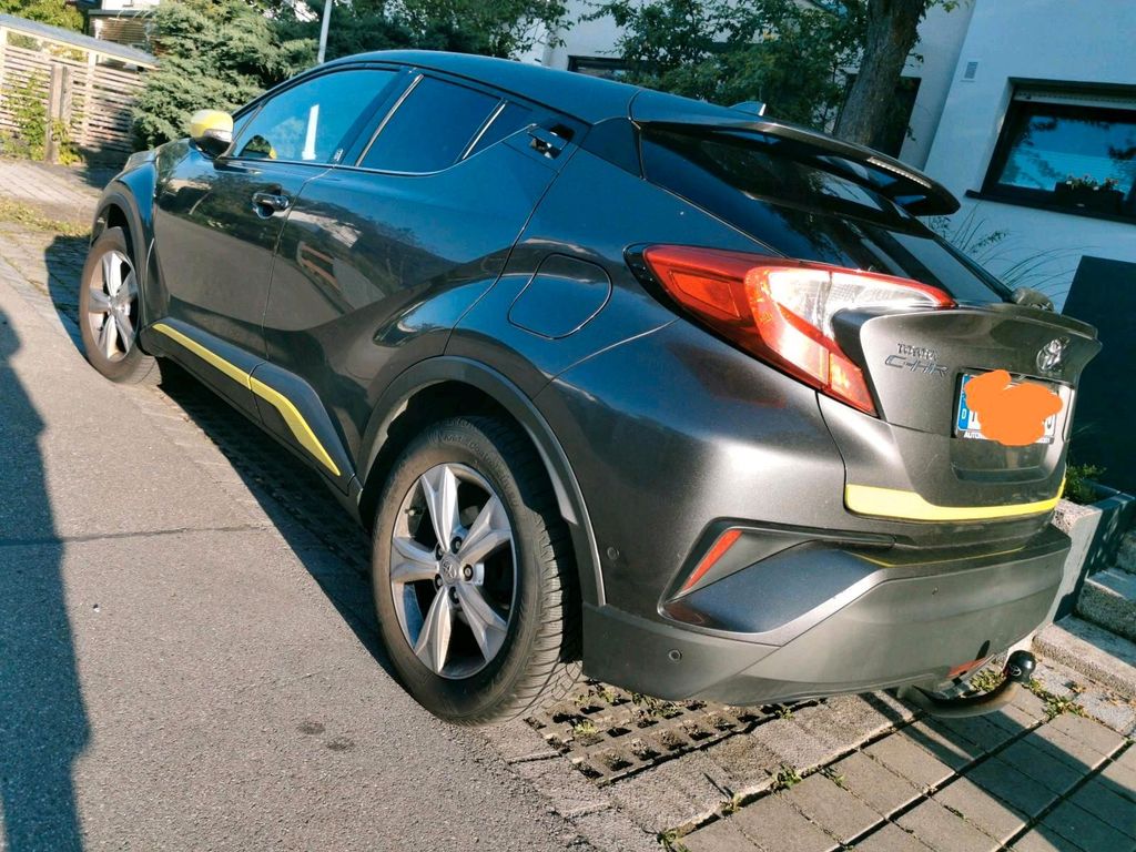 Image of Toyota C-HR
