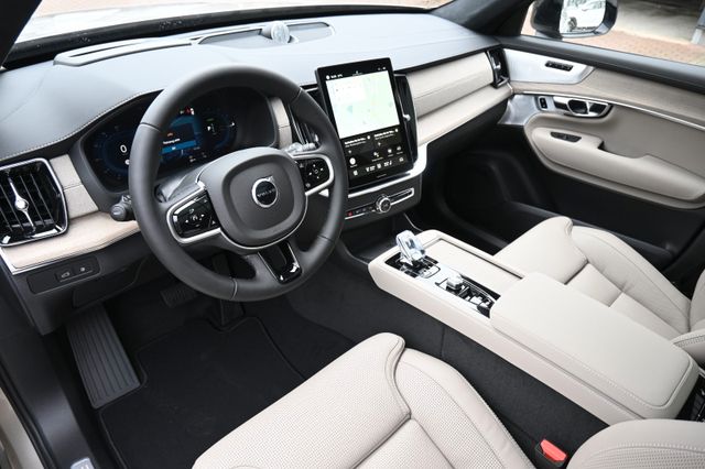 Volvo XC90 T8 AWD Ultra Dark´*STDHZG*360°*LUFT*ACC*AHK