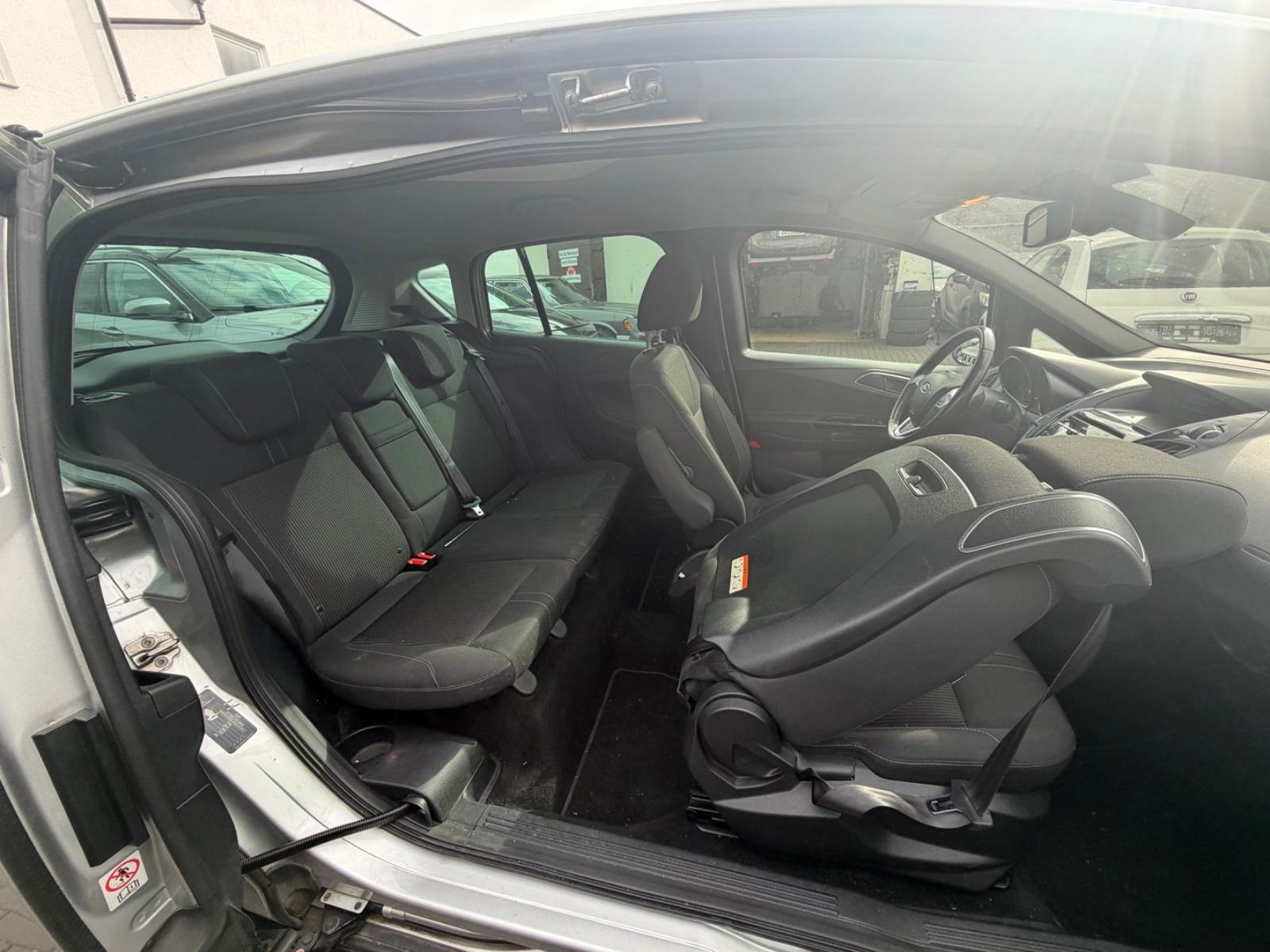 Ford B-MAX 2013 — photo 16