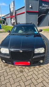 Chrysler 300C Touring 3.0 CRD Autom. - - Chrysler 300C in Hamburg