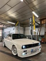BMW Bmw E30 325i M-Tech 2 Dbilas mit Voll-Auss... - BMW 325: Limousine, E30