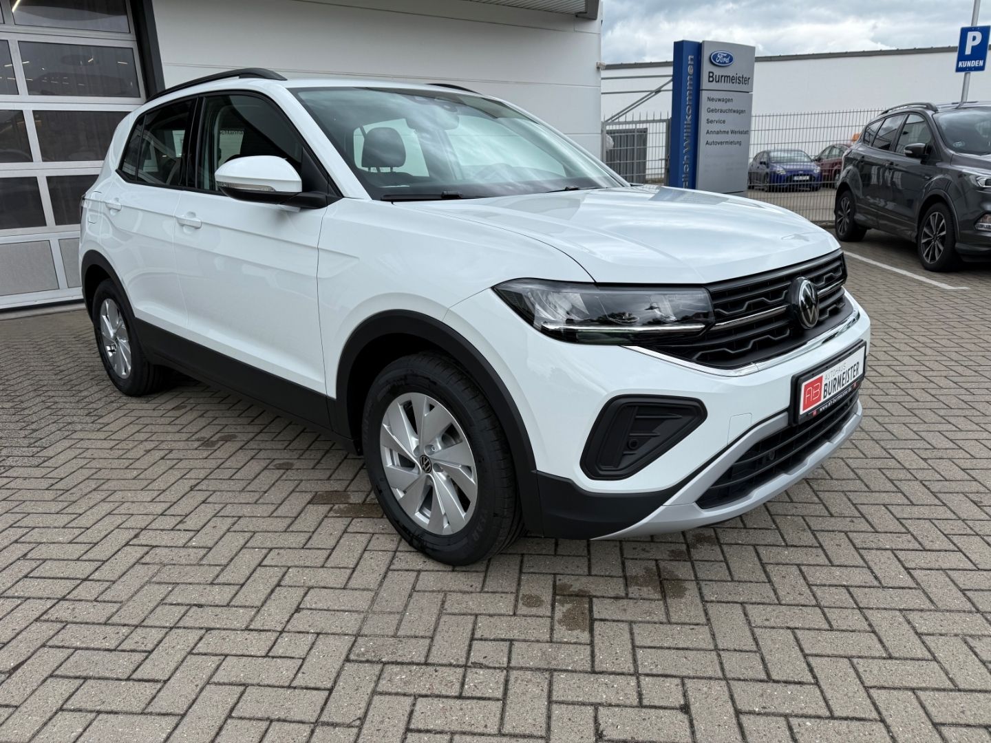 Fahrzeugabbildung Volkswagen T-Cross 1.0 TSI 70 kW Life LED ACC Apple CarPlay