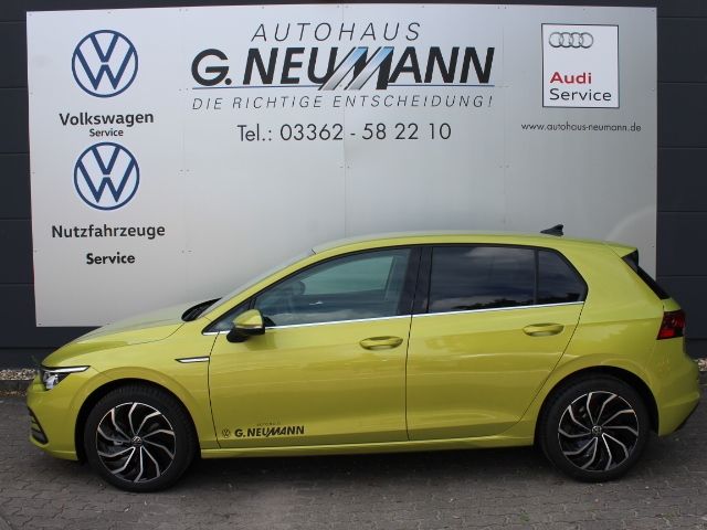 Golf VIII 1.5 eTSI Style DSG KLIMA/LED/NAVI/ALU