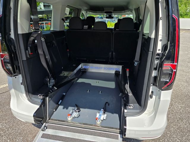 Fahrzeugabbildung Volkswagen Caddy Maxi Heckeinstieg Rollstuhl