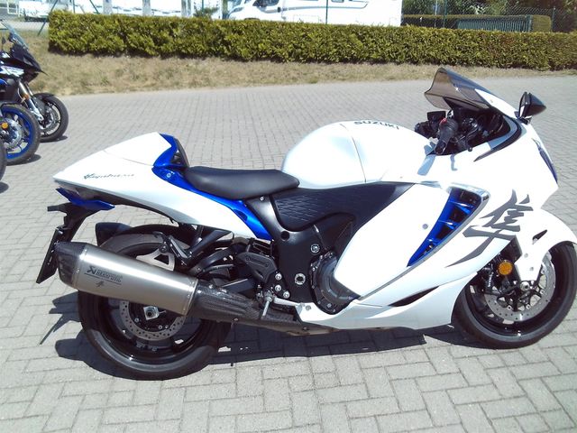 Suzuki GSX-1300RR Hayabusa Power Edition