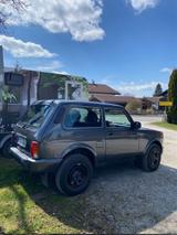 Lada Niva Urban 4x4 Plus Urban Plus - Lada Niva: Allradantrieb