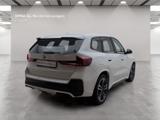 BMW iX1 xDrive30 Sportp. LED Shz. Sports. Sportfw. - BMW iX1 mit Elektro-Antrieb: Geländewagen, Automatik