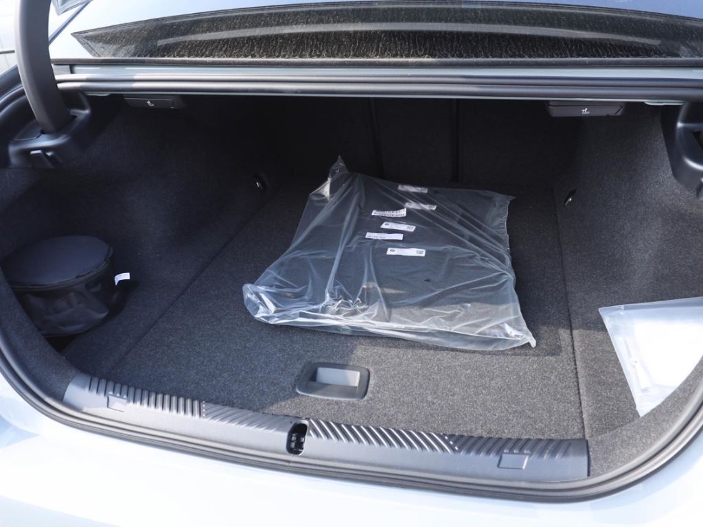 BMW i5 - Bild 16