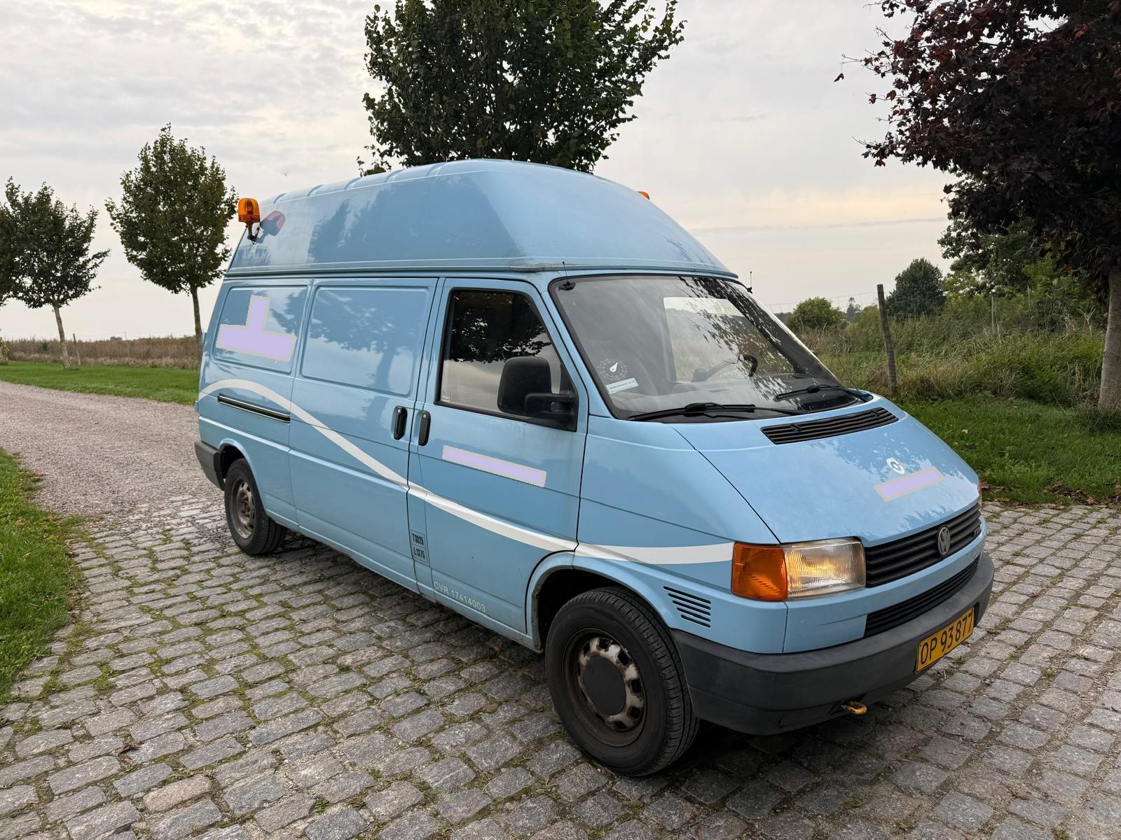 Volkswagen T4 Transporter 2.5TDI Hoch+Lang *nur 57 000km !