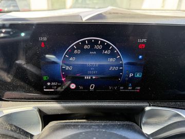 Mercedes GLB 200 - 8