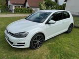 Volkswagen Golf 7 2.0Tdi R-Line 8 Fachbereift TÜV neu - Volkswagen Golf mit Diesel-Antrieb: Sportwagen