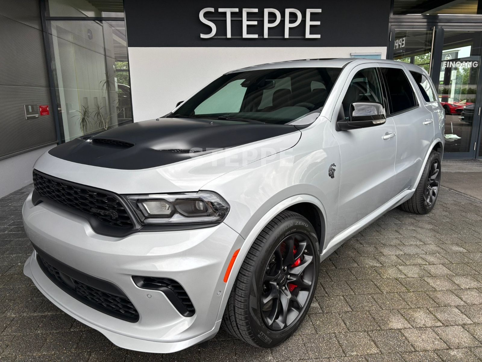 Dodge 2025 Durango SRT Hellcat Silver Bullet