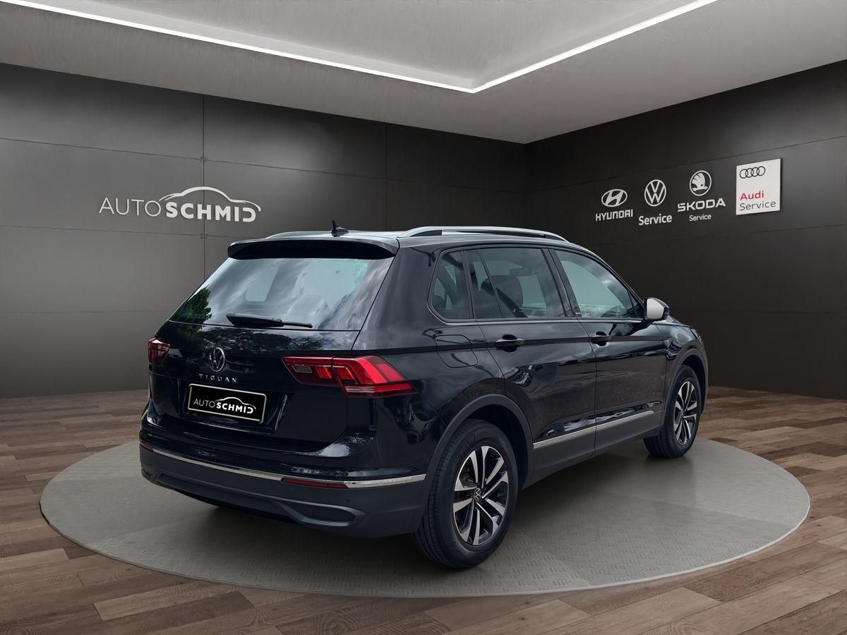 Tiguan United 2.0 TDI DSG AHK ACC PDC NAV LED