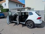 Volkswagen Tiguan Allspace 2.0 TDI 176kW DSG m.allen mögl.E - Volkswagen Tiguan Allspace in Augsburg