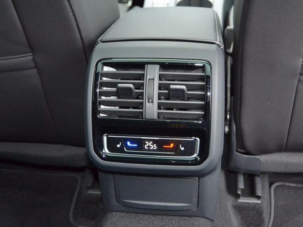 Arteon SB 2.0 TDI 200 PS 4M DSG R-Line AHK/PANOR
