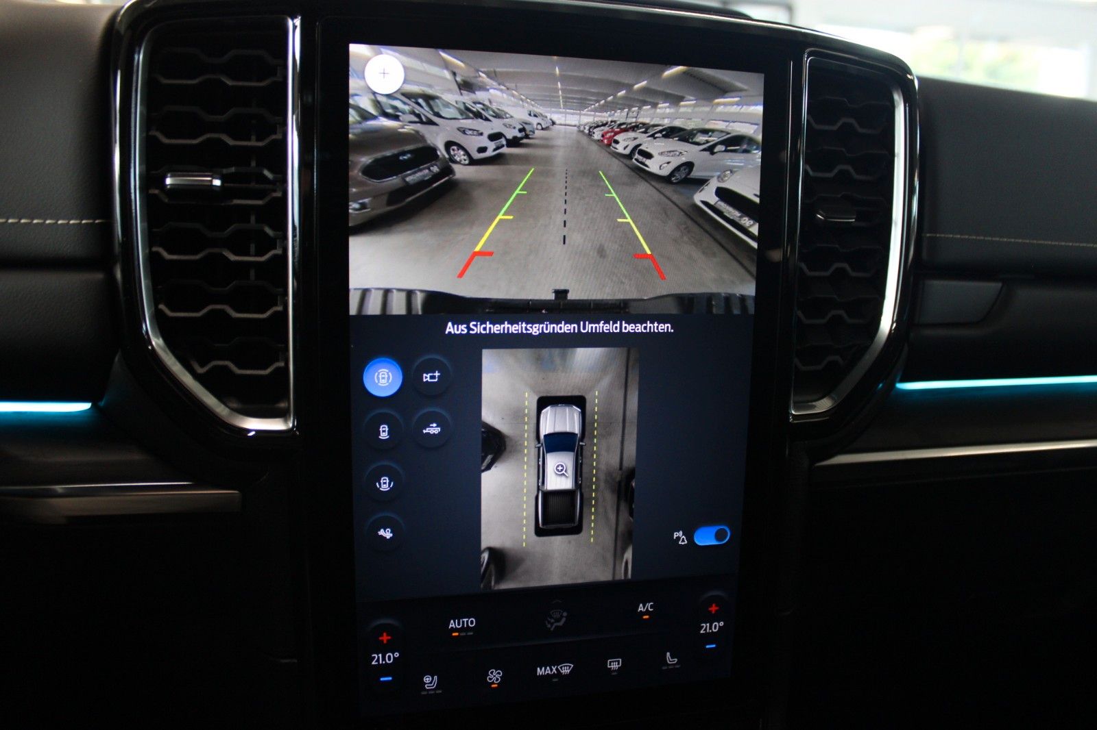 Fahrzeugabbildung Ford Ranger Platinum Automatik LEDER B&O ROLLO AHK