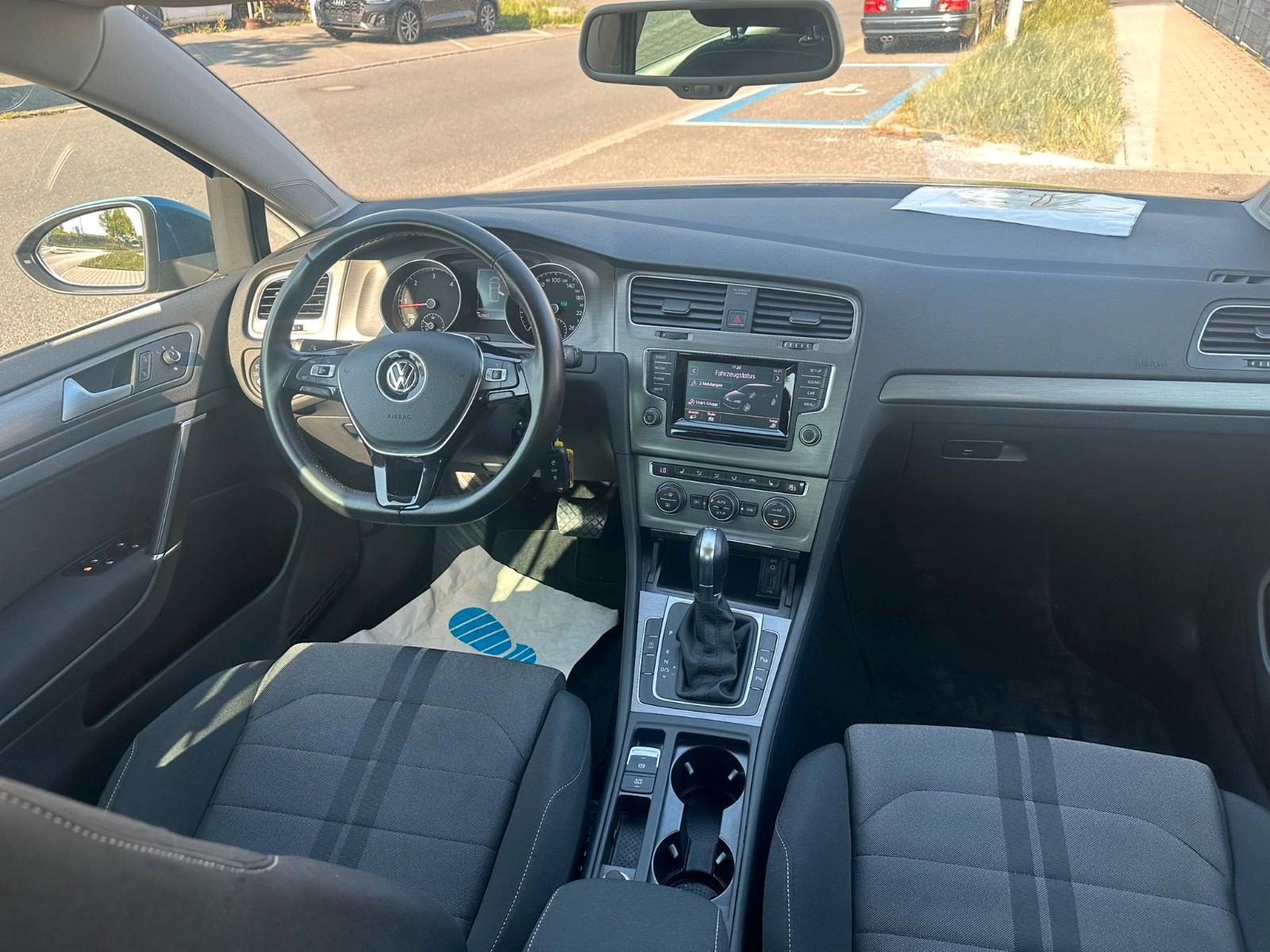 Volkswagen Golf VII Lim. Comfortline BMT DSG Klimaaut SHZ