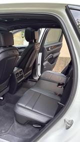 Porsche Cayenne 3.0 V6 Tiptronic - Top Zustand - Porsche Cayenne in Dresden
