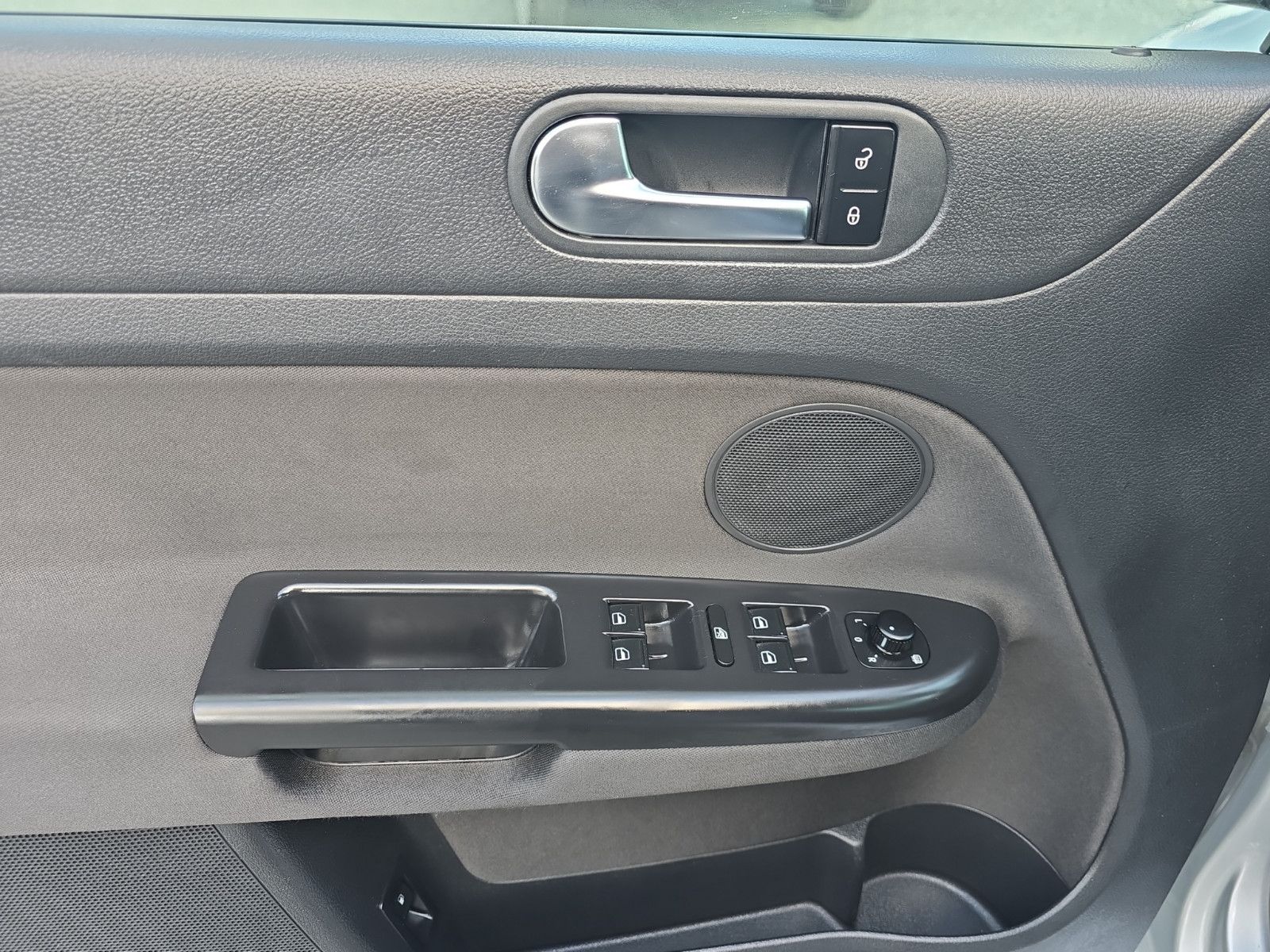 Fahrzeugabbildung Volkswagen Golf Plus VI Match DSG AUTOMATIK TEMPOMAT NAVI