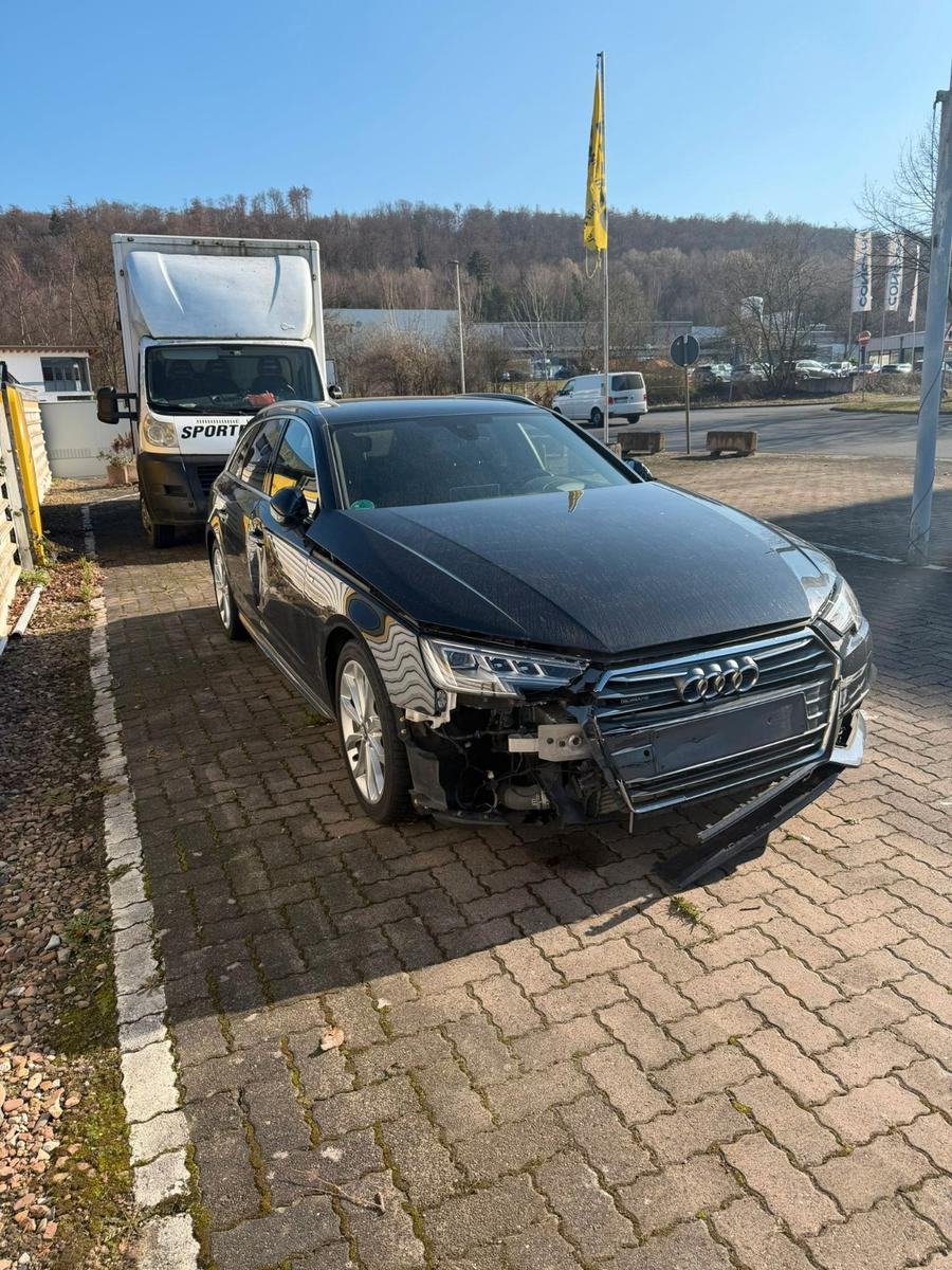 Audi A4 3.0 TDI Avant Quattro Sport *HeadUp*Keyless*