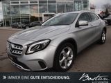 Mercedes-Benz GLA 200 LEDER/NAVIGATION/LED/SCHECKHEFT/AHK/PDC - Mercedes-Benz GLA 200 aus 2017