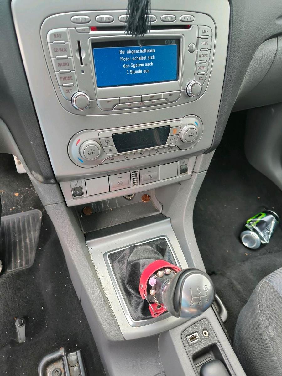 Ford Focus 2011 — engine
