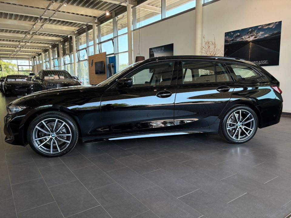 BMW 320d xDrive Touring Automatic Innovationsp. HIFI foto 5