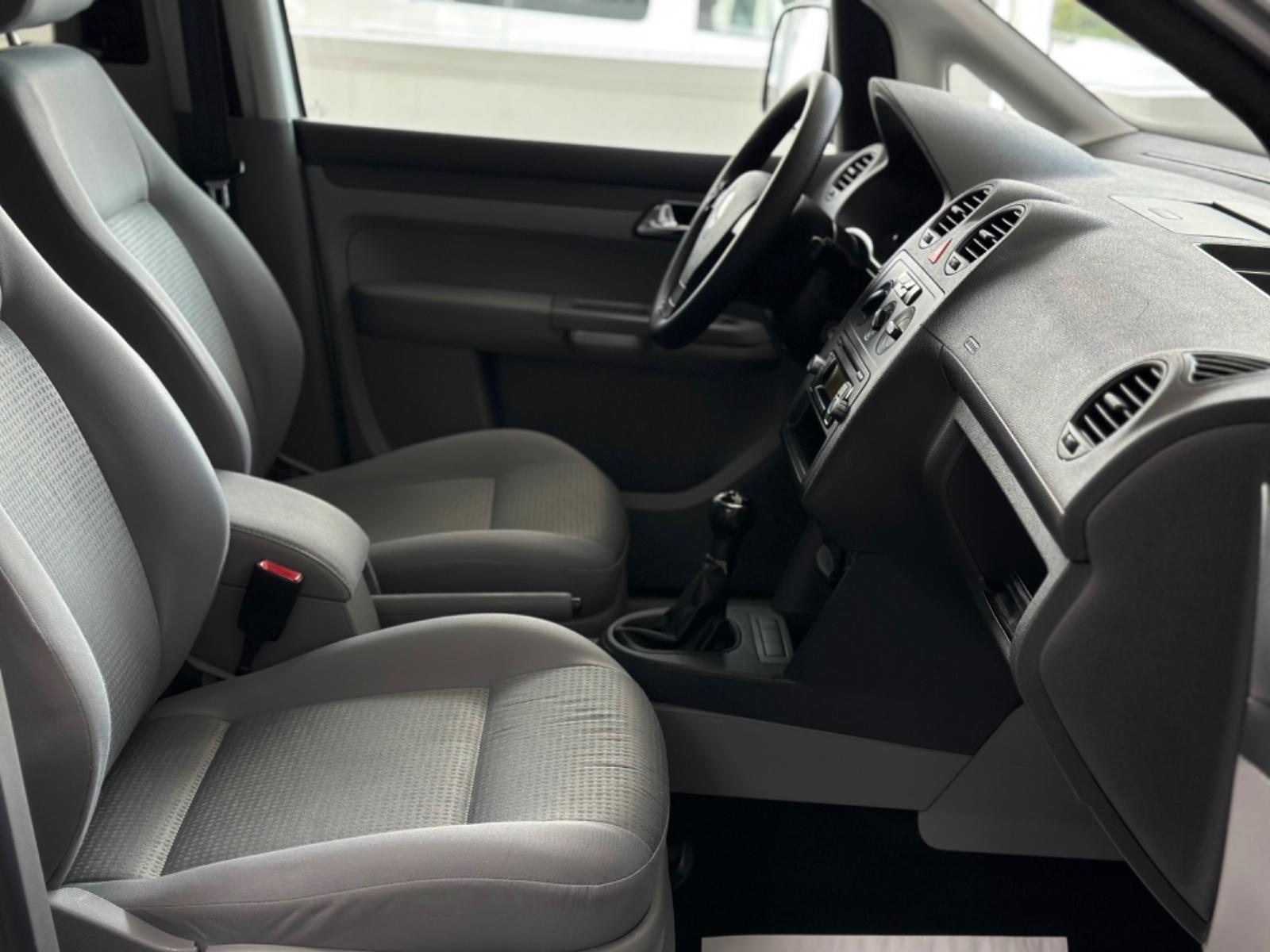 Volkswagen Caddy Maxi Life TDI Behindertengerecht-Rampe