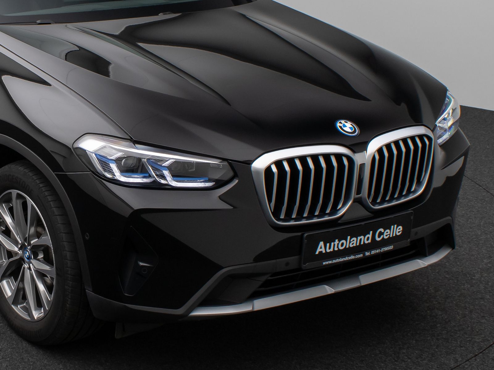 Fahrzeugabbildung BMW X3 xD30e Laser Kamera HUD DAB AHK Komfort 19Zoll