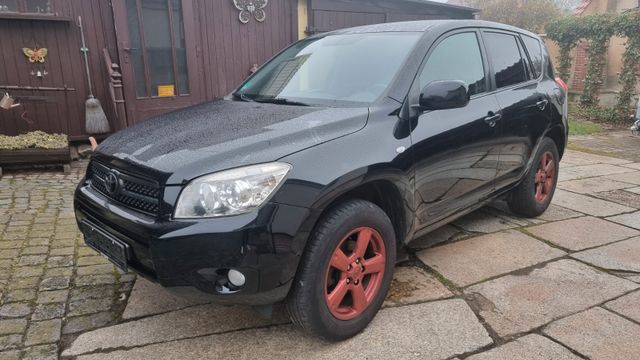 Toyota RAV4 2.0 4x4 Sol Automatik AHK TÜV 09/26