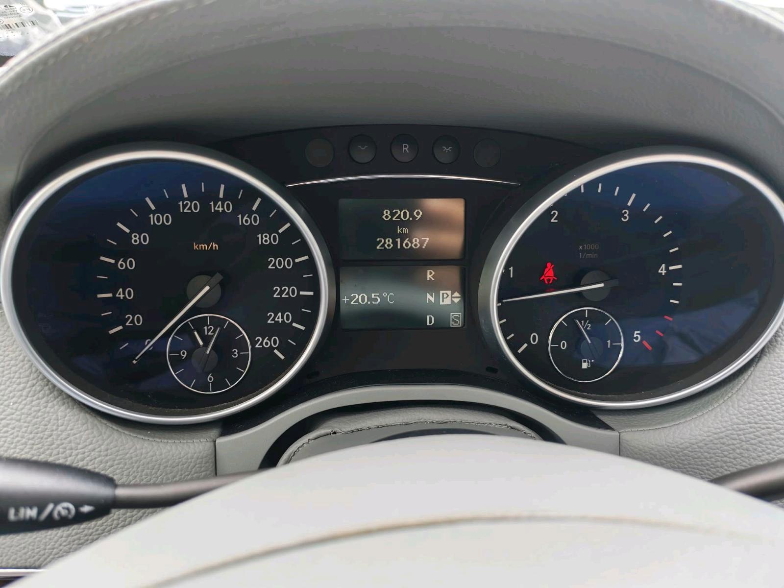 Mercedes-Benz GL320 2008 — photo 9