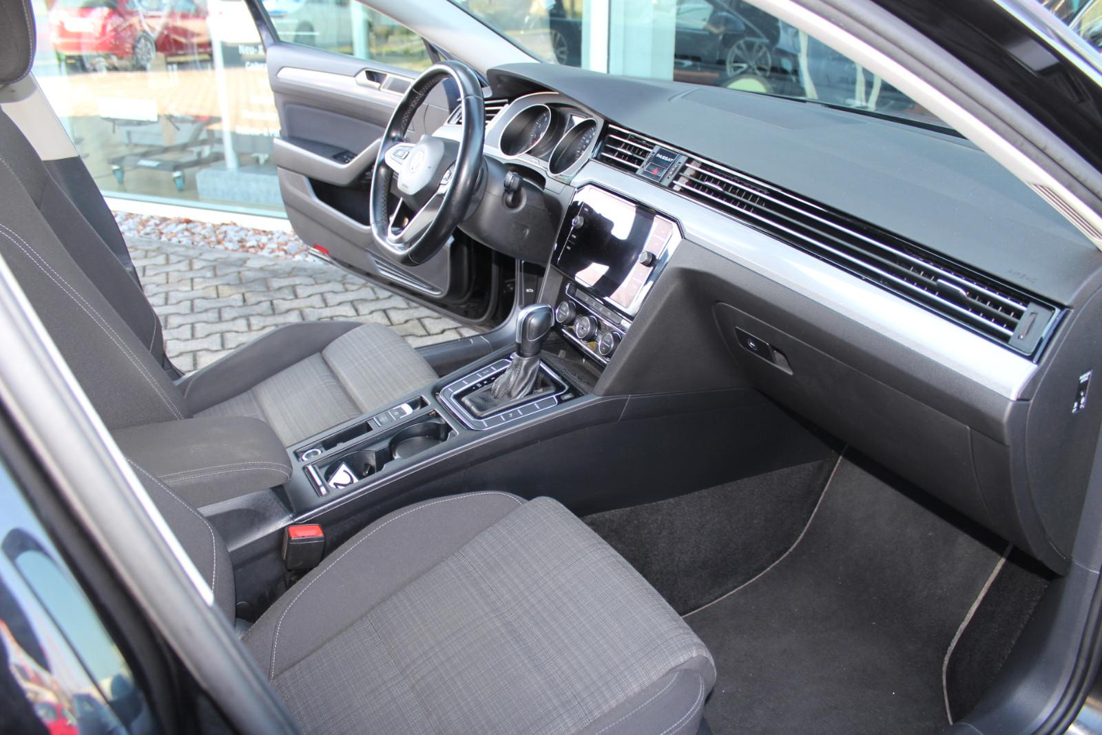 Volkswagen Passat 1.5l,Business ACC+LED+CARPLAY+AHK, миниатюра 12